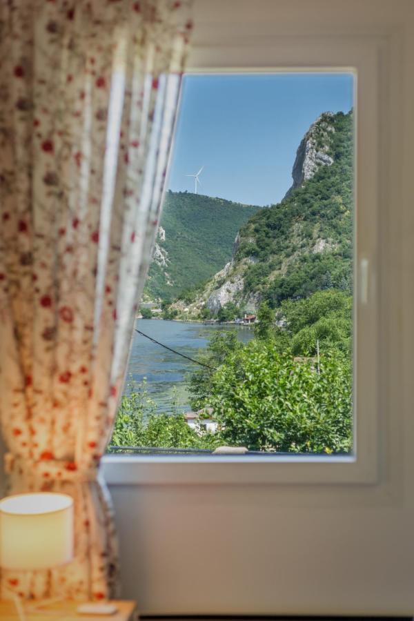 Vila Camelia Galambóc Kültér fotó